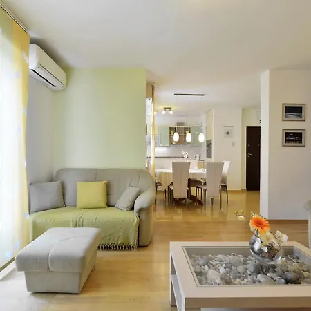 Cozy Beach Apartment Split Apartment Split
